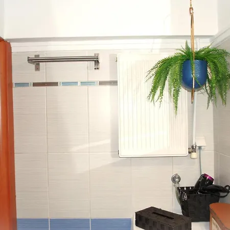 Penny's Luxury Apartment *