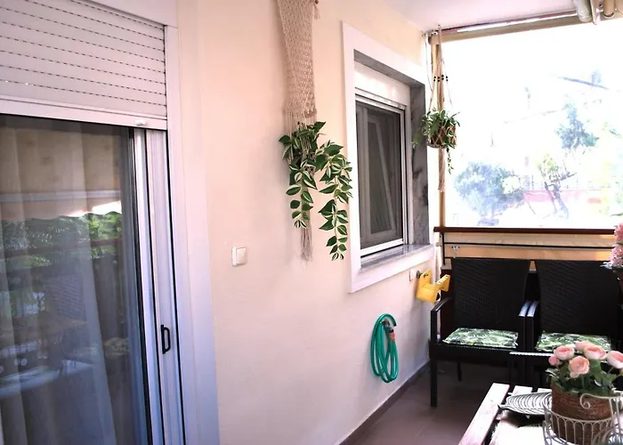 Penny's Luxury Apartment